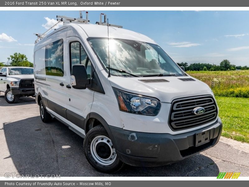 Front 3/4 View of 2016 Transit 250 Van XL MR Long