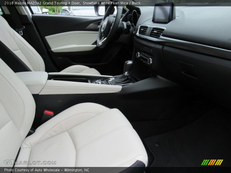 Snowflake White Pearl Mica / Black 2018 Mazda MAZDA3 Grand Touring 4 Door