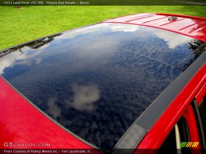 Sunroof of 2011 LR2 HSE