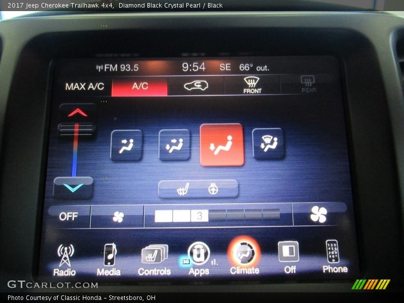 Diamond Black Crystal Pearl / Black 2017 Jeep Cherokee Trailhawk 4x4