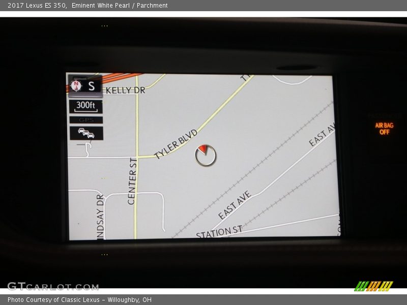 Eminent White Pearl / Parchment 2017 Lexus ES 350