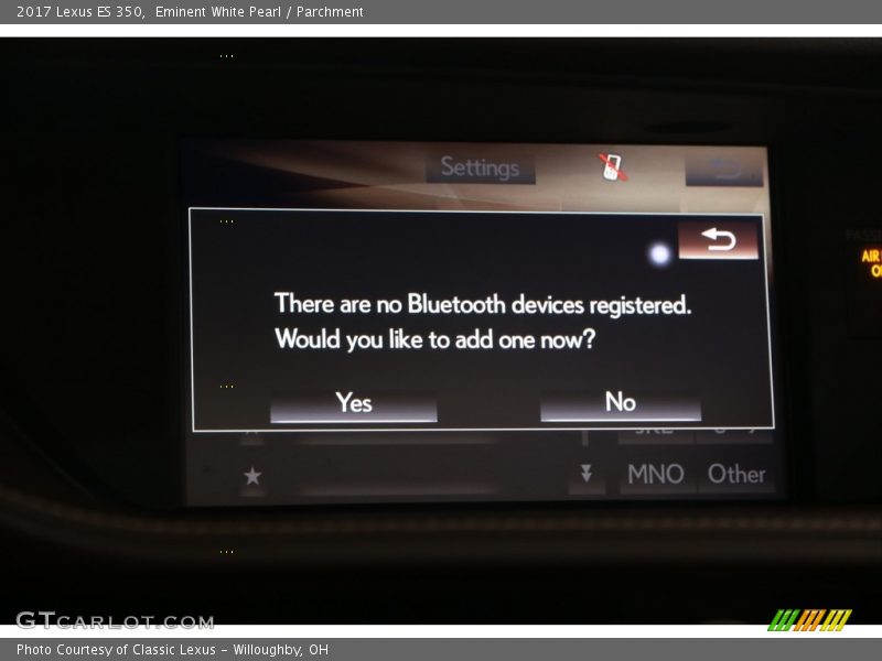 Eminent White Pearl / Parchment 2017 Lexus ES 350