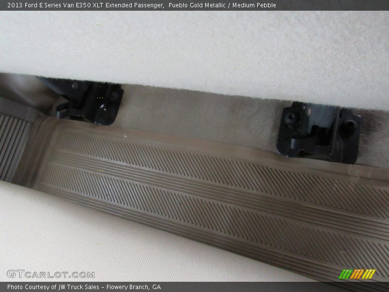 Pueblo Gold Metallic / Medium Pebble 2013 Ford E Series Van E350 XLT Extended Passenger