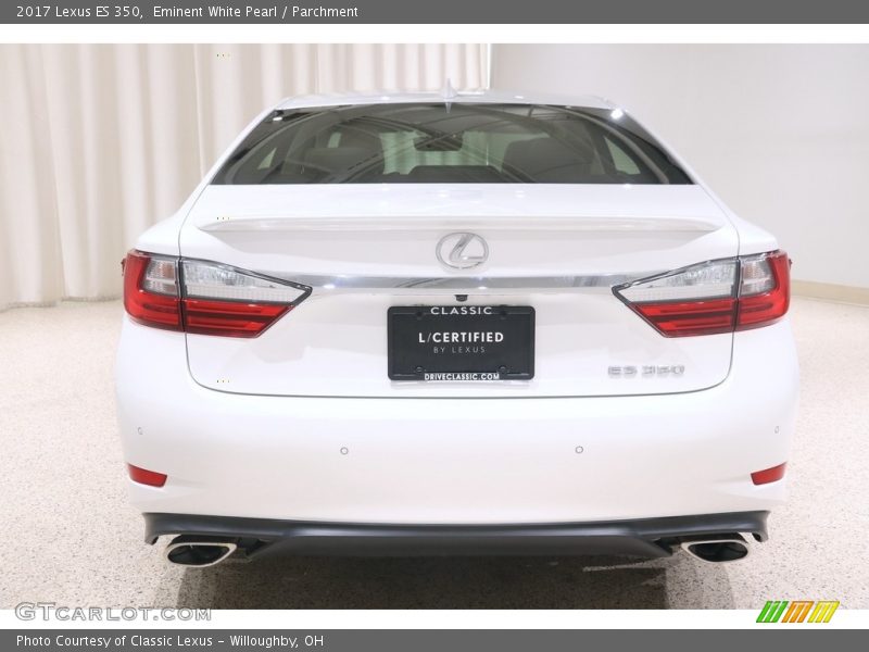 Eminent White Pearl / Parchment 2017 Lexus ES 350