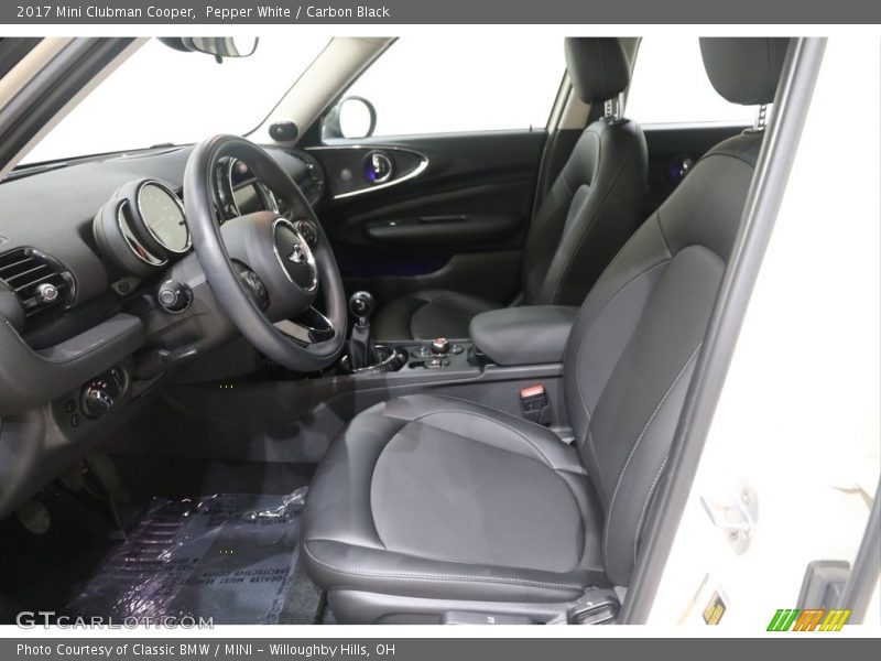 Pepper White / Carbon Black 2017 Mini Clubman Cooper