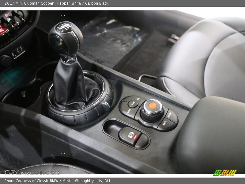 Pepper White / Carbon Black 2017 Mini Clubman Cooper