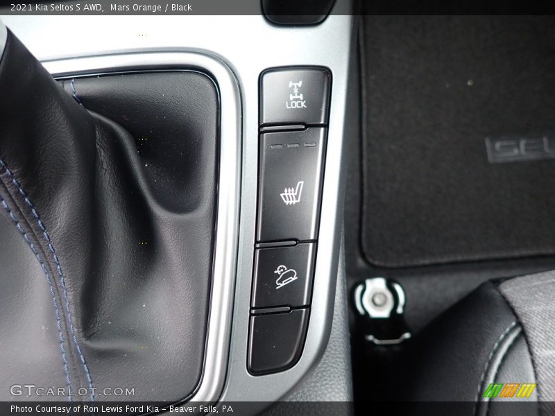 Mars Orange / Black 2021 Kia Seltos S AWD