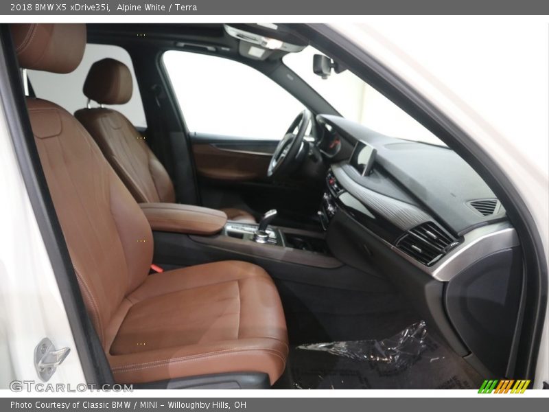 Alpine White / Terra 2018 BMW X5 xDrive35i
