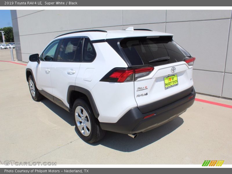 Super White / Black 2019 Toyota RAV4 LE