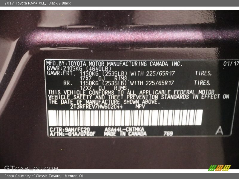 Black / Black 2017 Toyota RAV4 XLE