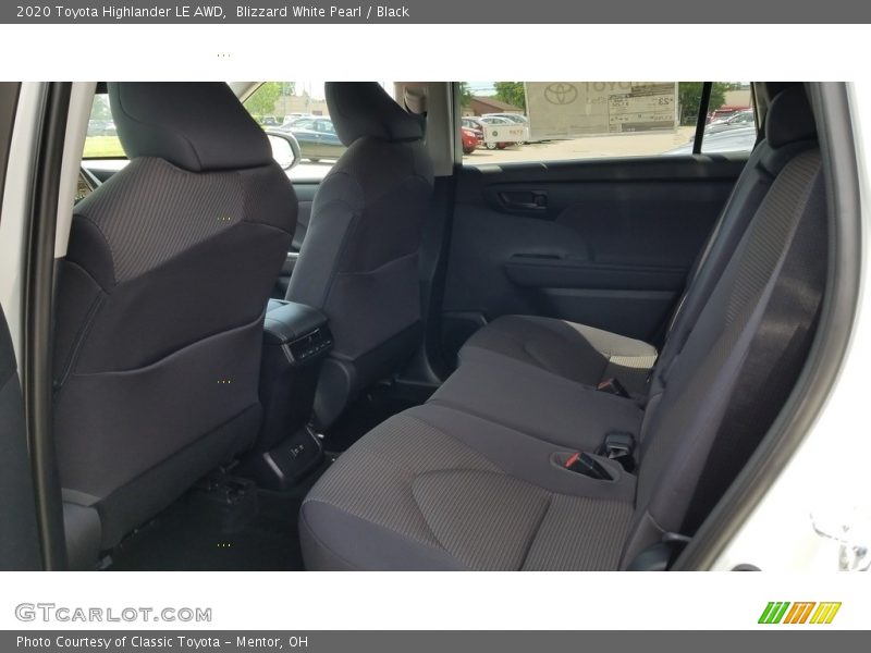 Blizzard White Pearl / Black 2020 Toyota Highlander LE AWD