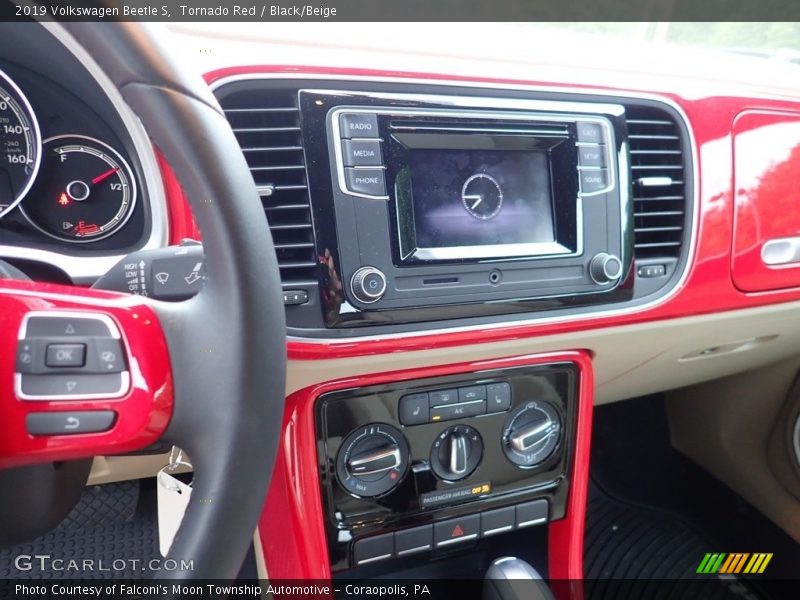 Dashboard of 2019 Beetle S