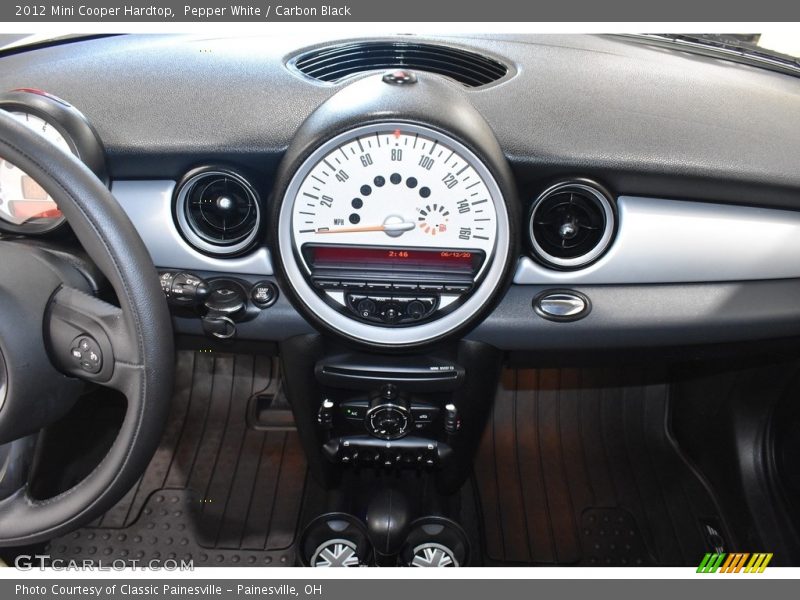 Pepper White / Carbon Black 2012 Mini Cooper Hardtop