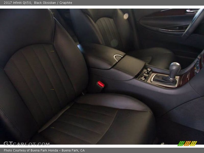 Front Seat of 2017 QX50 