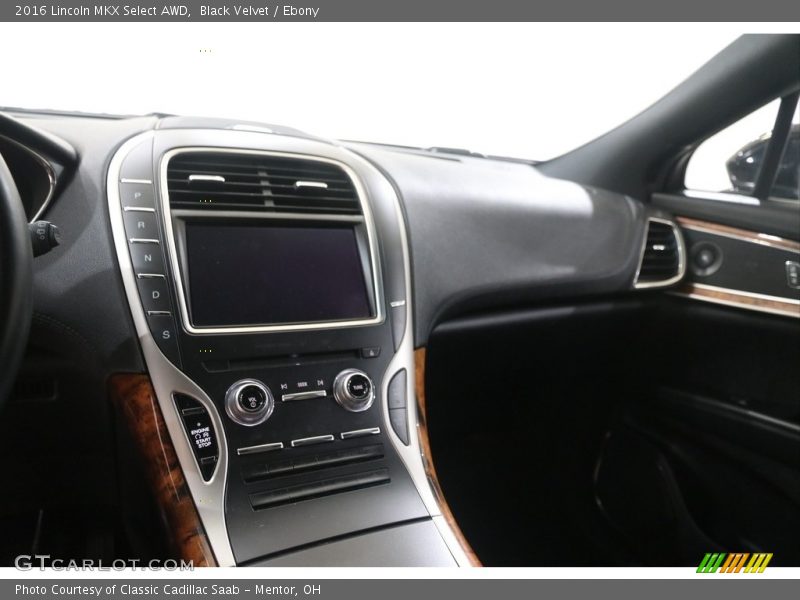 Dashboard of 2016 MKX Select AWD