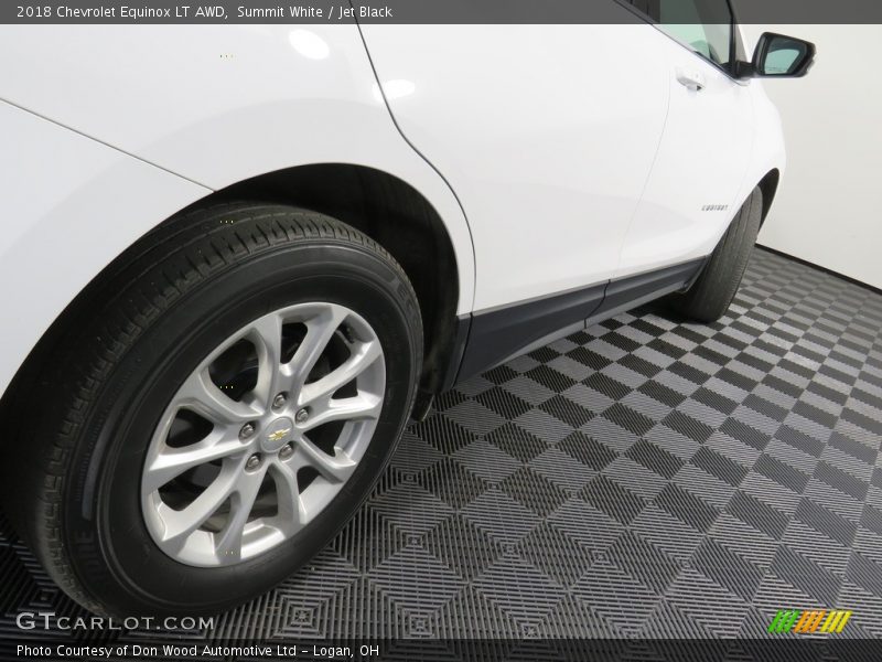 Summit White / Jet Black 2018 Chevrolet Equinox LT AWD