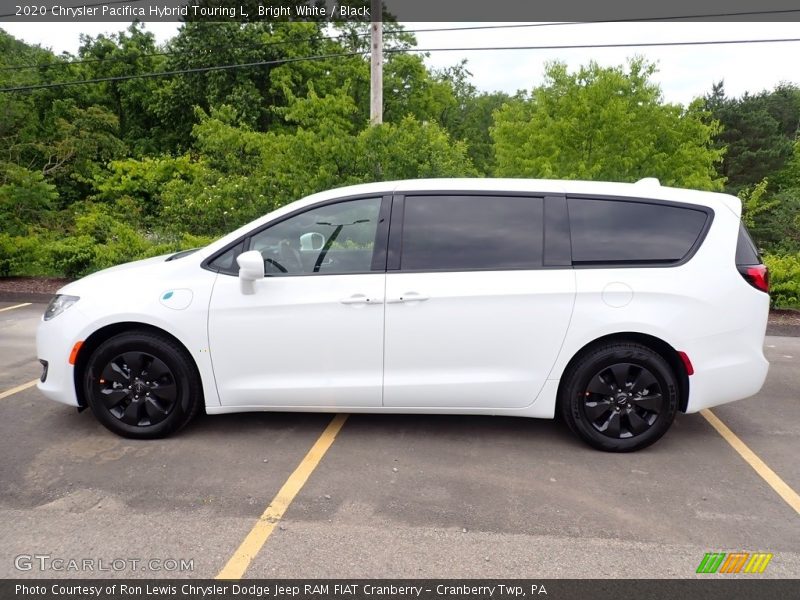 Bright White / Black 2020 Chrysler Pacifica Hybrid Touring L