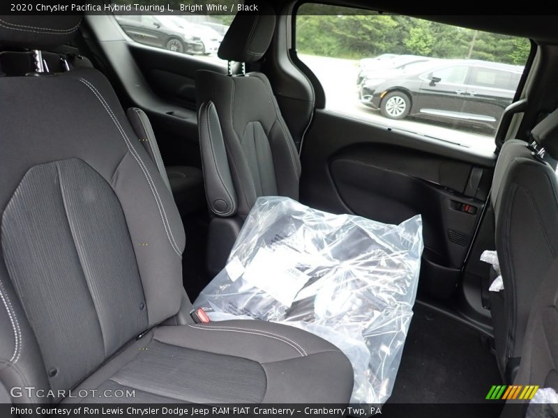 Bright White / Black 2020 Chrysler Pacifica Hybrid Touring L
