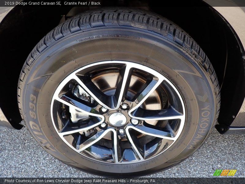 Granite Pearl / Black 2019 Dodge Grand Caravan SE
