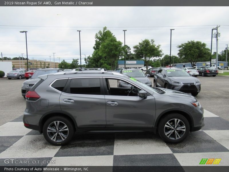 Gun Metallic / Charcoal 2019 Nissan Rogue SV AWD