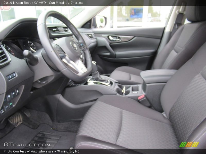 Gun Metallic / Charcoal 2019 Nissan Rogue SV AWD