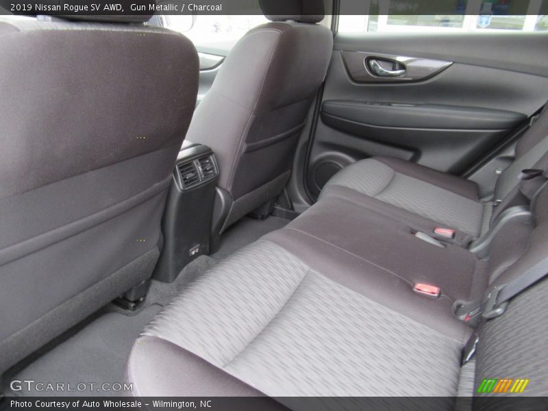 Gun Metallic / Charcoal 2019 Nissan Rogue SV AWD