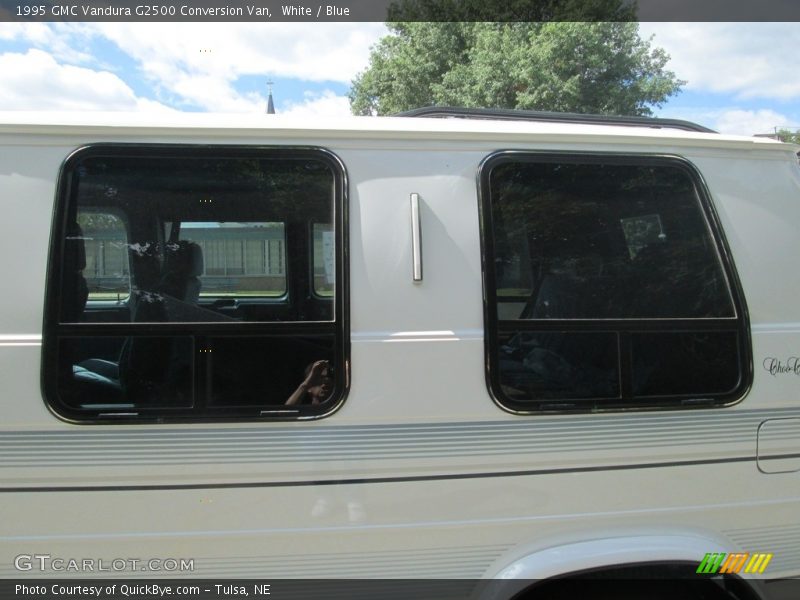 White / Blue 1995 GMC Vandura G2500 Conversion Van
