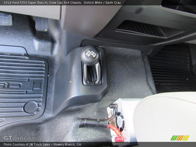 Oxford White / Earth Gray 2019 Ford F350 Super Duty XL Crew Cab 4x4 Chassis