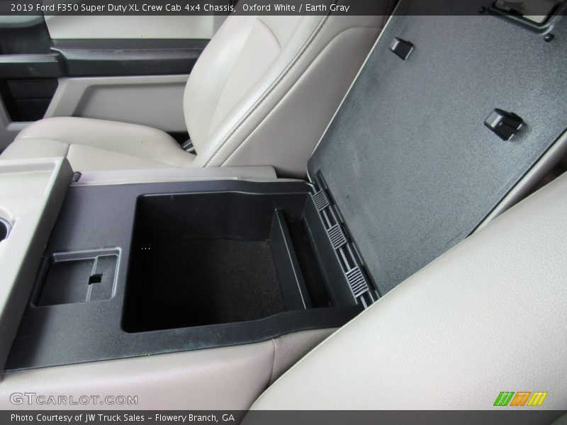 Oxford White / Earth Gray 2019 Ford F350 Super Duty XL Crew Cab 4x4 Chassis