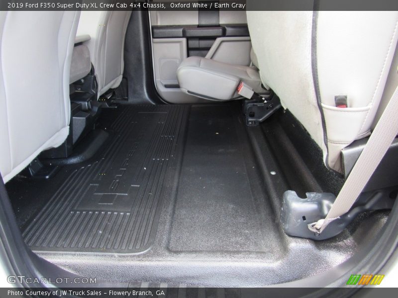 Oxford White / Earth Gray 2019 Ford F350 Super Duty XL Crew Cab 4x4 Chassis