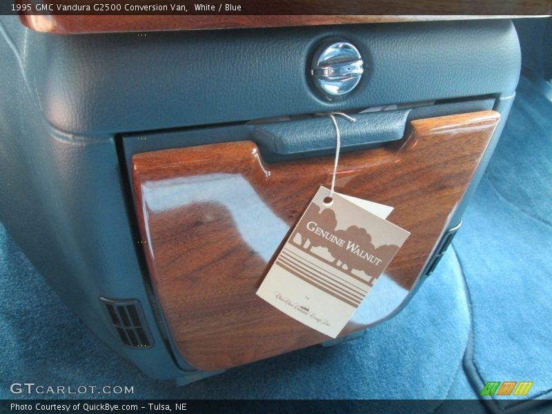 White / Blue 1995 GMC Vandura G2500 Conversion Van