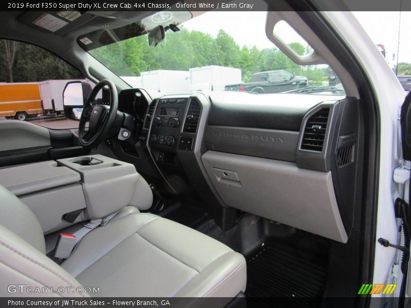 Oxford White / Earth Gray 2019 Ford F350 Super Duty XL Crew Cab 4x4 Chassis