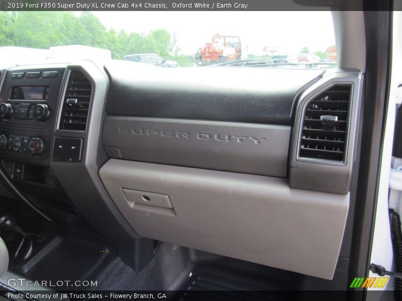 Oxford White / Earth Gray 2019 Ford F350 Super Duty XL Crew Cab 4x4 Chassis