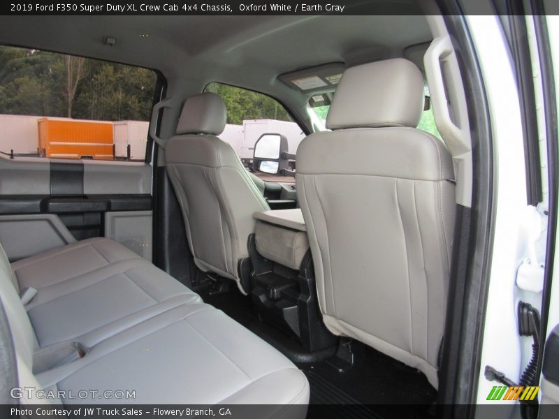 Oxford White / Earth Gray 2019 Ford F350 Super Duty XL Crew Cab 4x4 Chassis