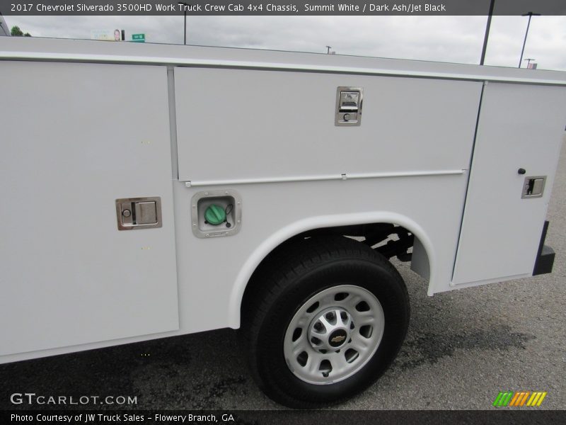 Summit White / Dark Ash/Jet Black 2017 Chevrolet Silverado 3500HD Work Truck Crew Cab 4x4 Chassis