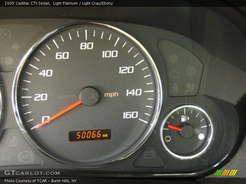 Light Platinum / Light Gray/Ebony 2005 Cadillac CTS Sedan