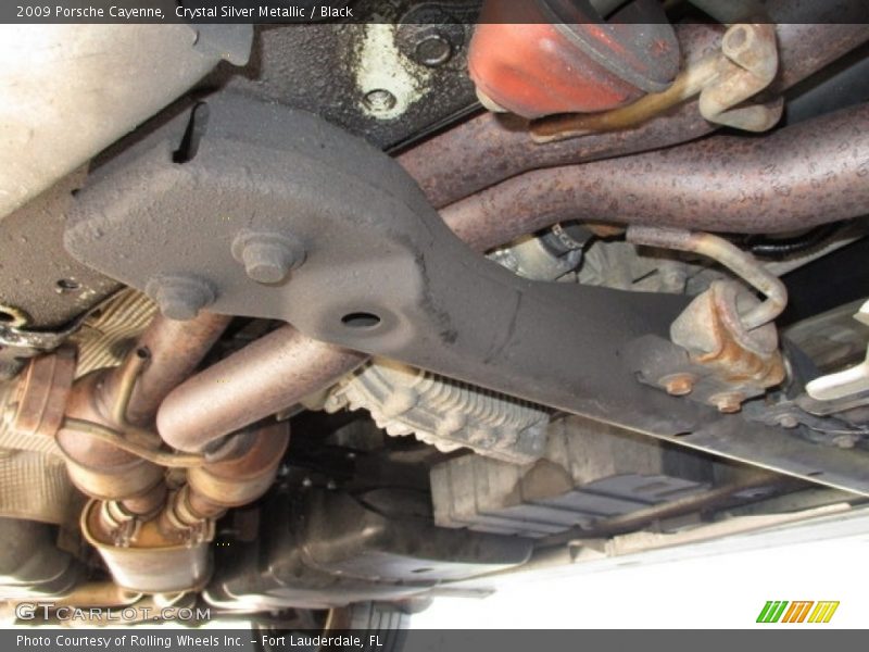 Crystal Silver Metallic / Black 2009 Porsche Cayenne