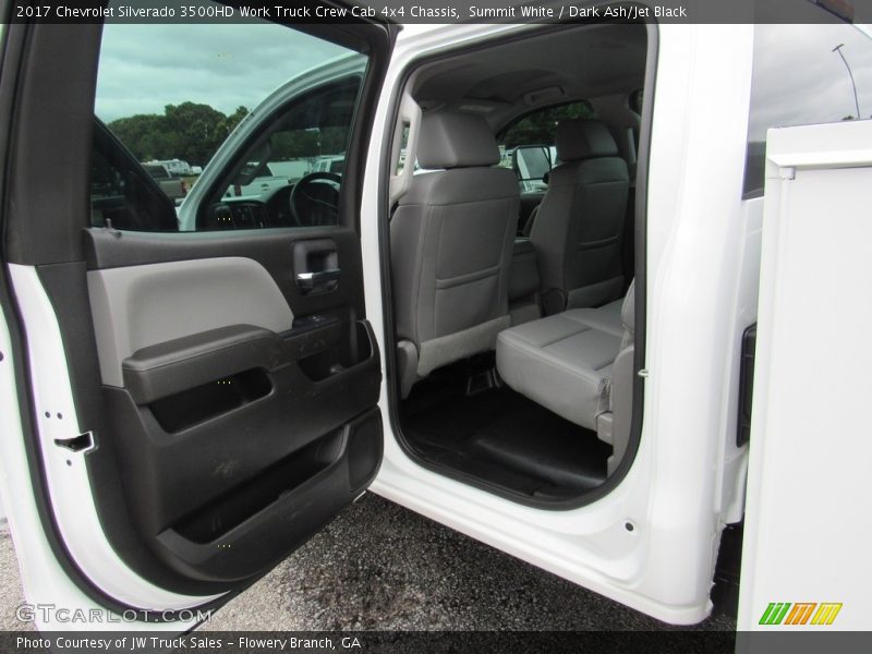 Summit White / Dark Ash/Jet Black 2017 Chevrolet Silverado 3500HD Work Truck Crew Cab 4x4 Chassis