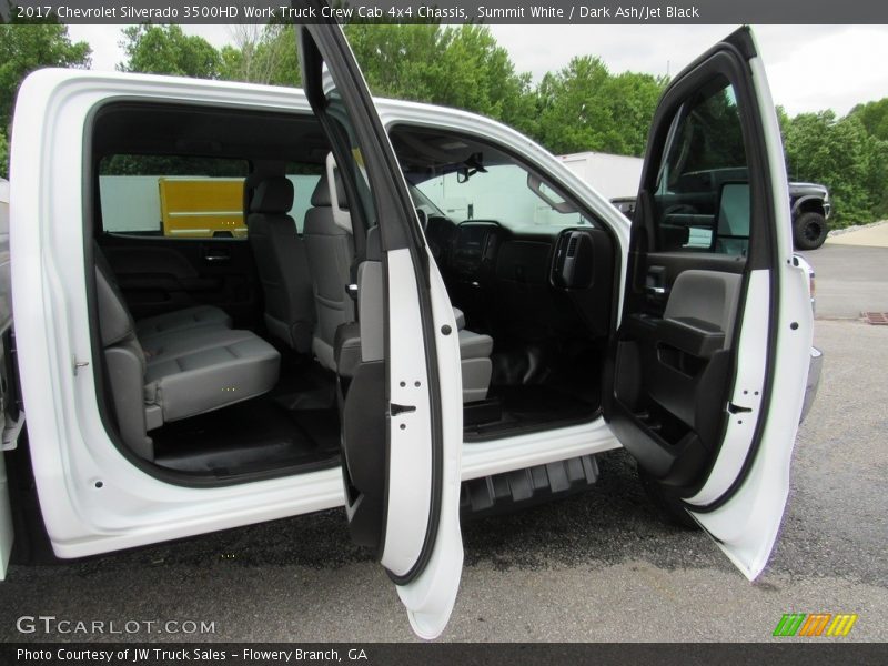 Summit White / Dark Ash/Jet Black 2017 Chevrolet Silverado 3500HD Work Truck Crew Cab 4x4 Chassis