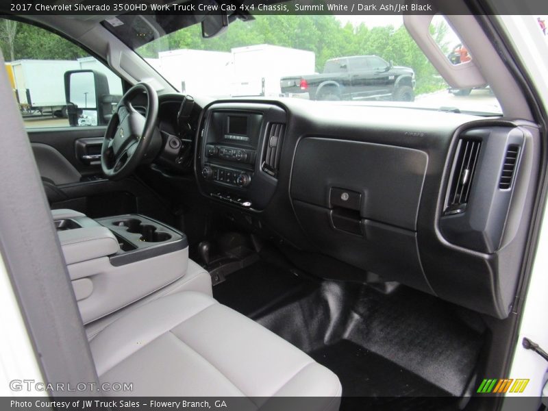 Dashboard of 2017 Silverado 3500HD Work Truck Crew Cab 4x4 Chassis