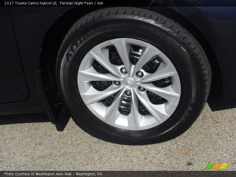 Parisian Night Pearl / Ash 2017 Toyota Camry Hybrid LE