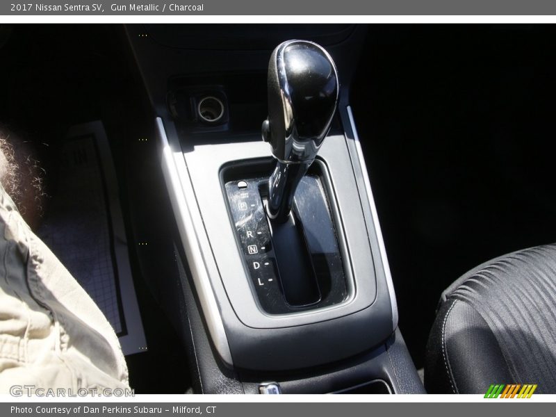 Gun Metallic / Charcoal 2017 Nissan Sentra SV
