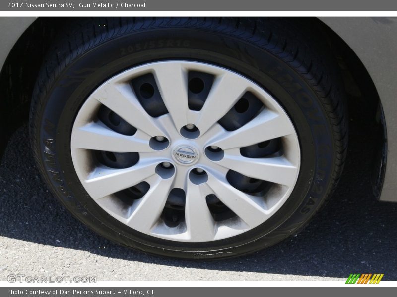 Gun Metallic / Charcoal 2017 Nissan Sentra SV