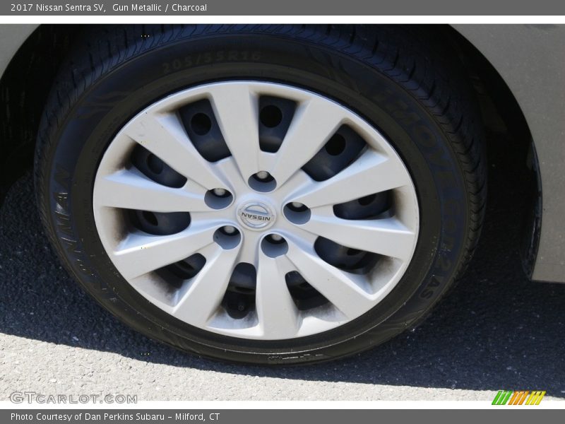 Gun Metallic / Charcoal 2017 Nissan Sentra SV