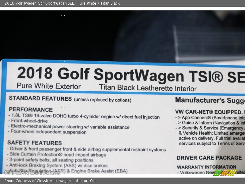 Pure White / Titan Black 2018 Volkswagen Golf SportWagen SEL