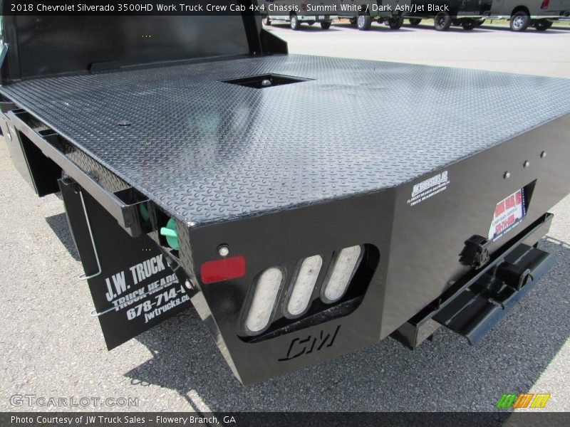 Summit White / Dark Ash/Jet Black 2018 Chevrolet Silverado 3500HD Work Truck Crew Cab 4x4 Chassis