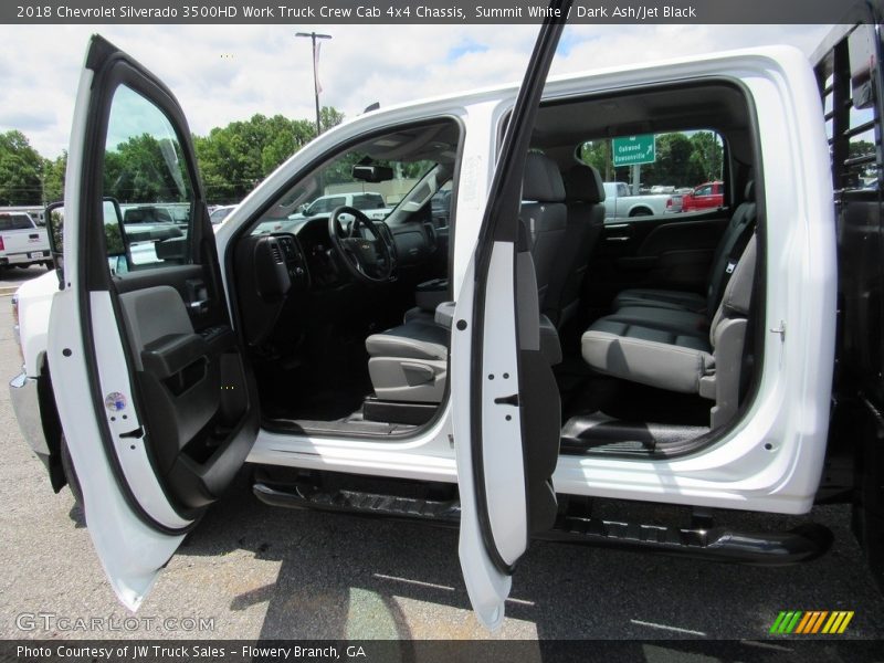 Summit White / Dark Ash/Jet Black 2018 Chevrolet Silverado 3500HD Work Truck Crew Cab 4x4 Chassis