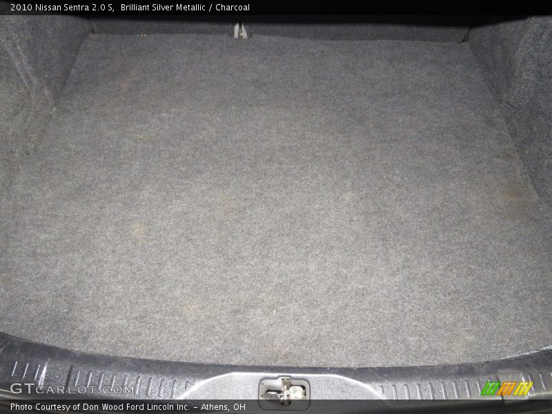 Brilliant Silver Metallic / Charcoal 2010 Nissan Sentra 2.0 S