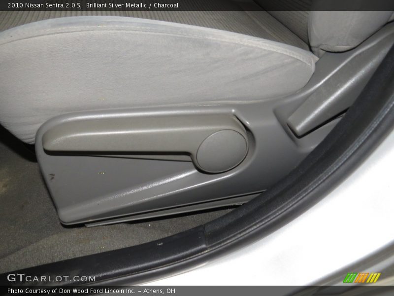 Brilliant Silver Metallic / Charcoal 2010 Nissan Sentra 2.0 S