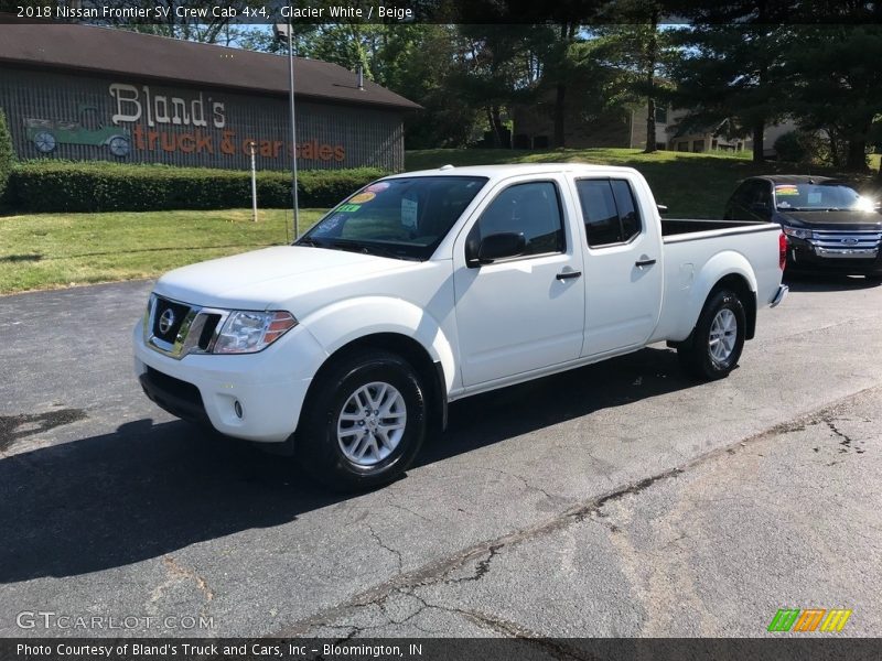 Glacier White / Beige 2018 Nissan Frontier SV Crew Cab 4x4